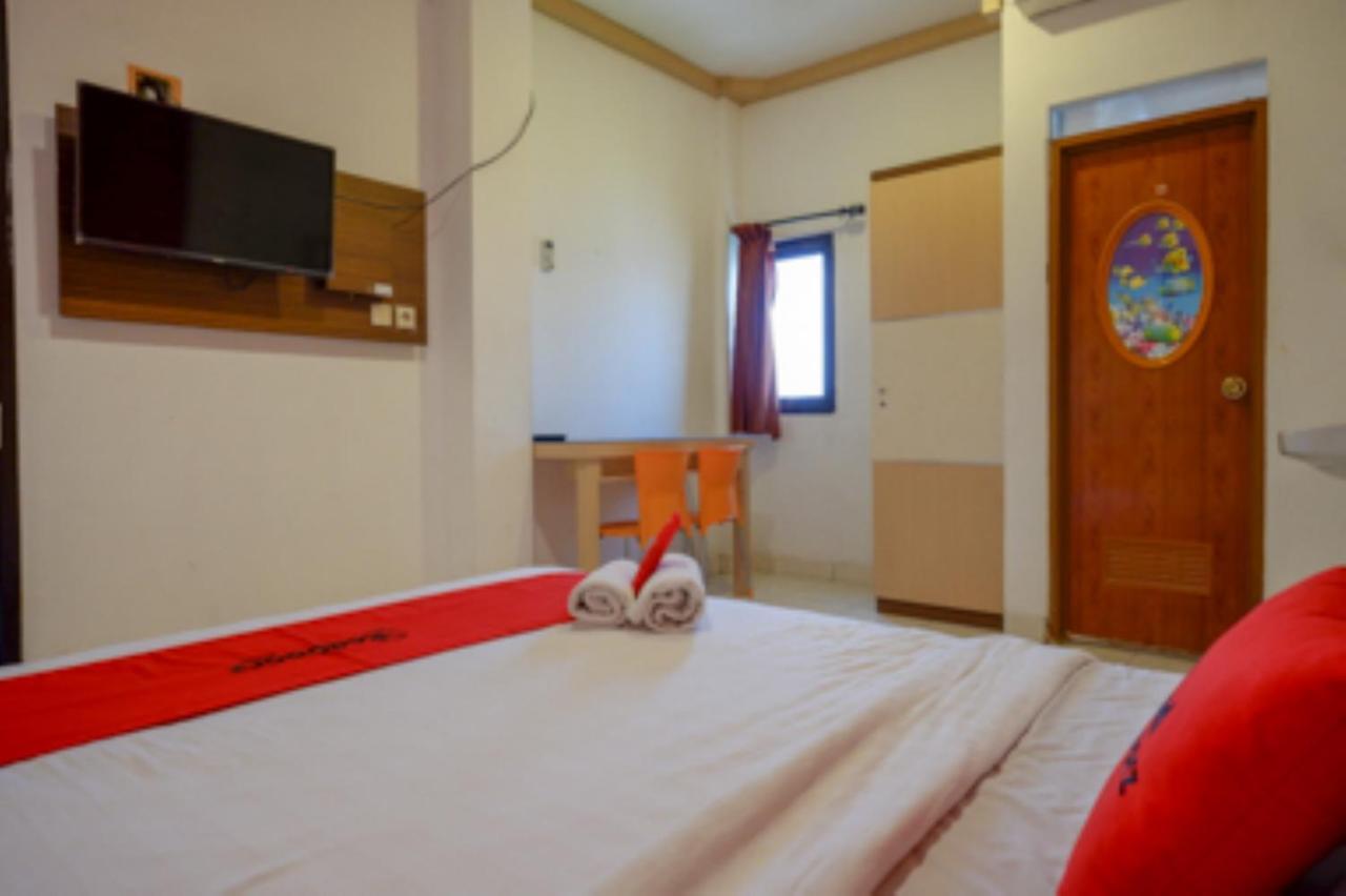 Oyo 1251 Residence 8 Semarang Extérieur photo