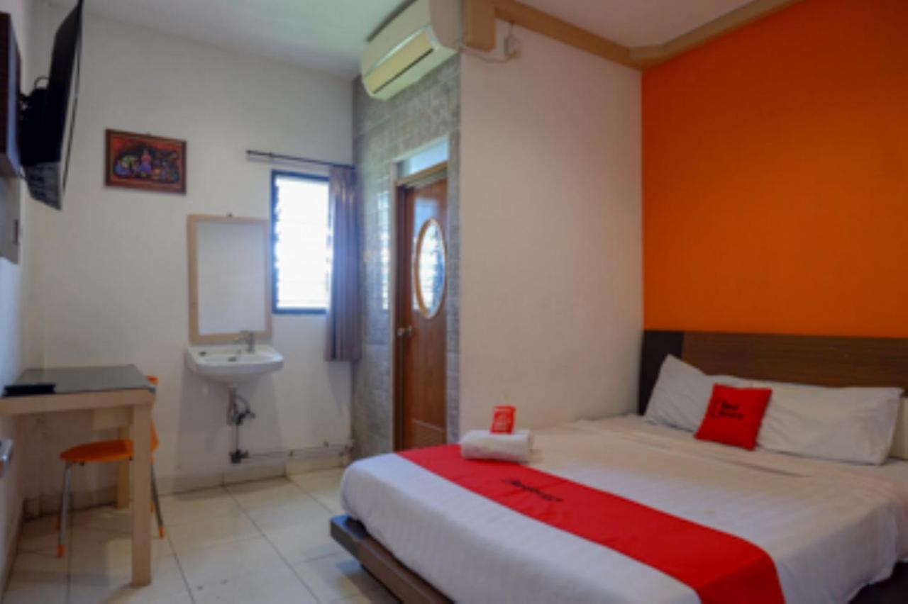 Oyo 1251 Residence 8 Semarang Extérieur photo
